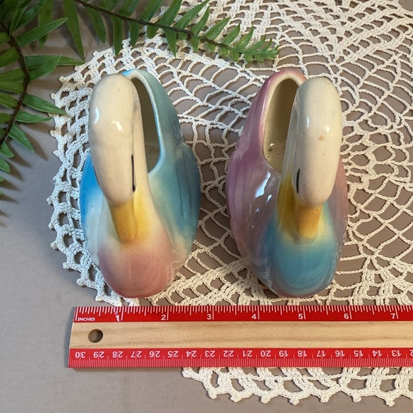 Vintage Shawnee Pottery Swan Planters Pastel - Picture 16 of 16